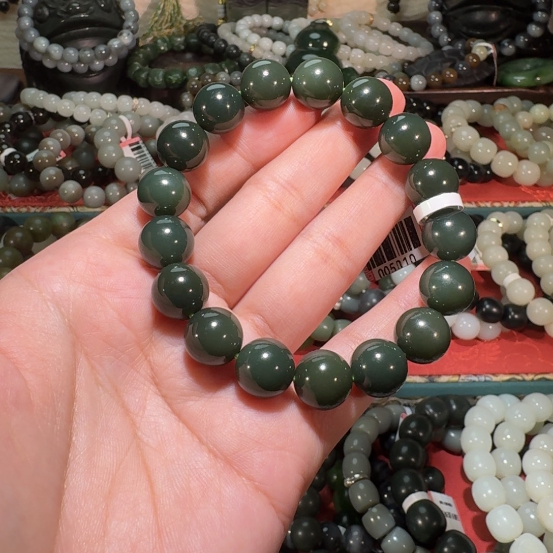 圆****和田玉未镶嵌手链