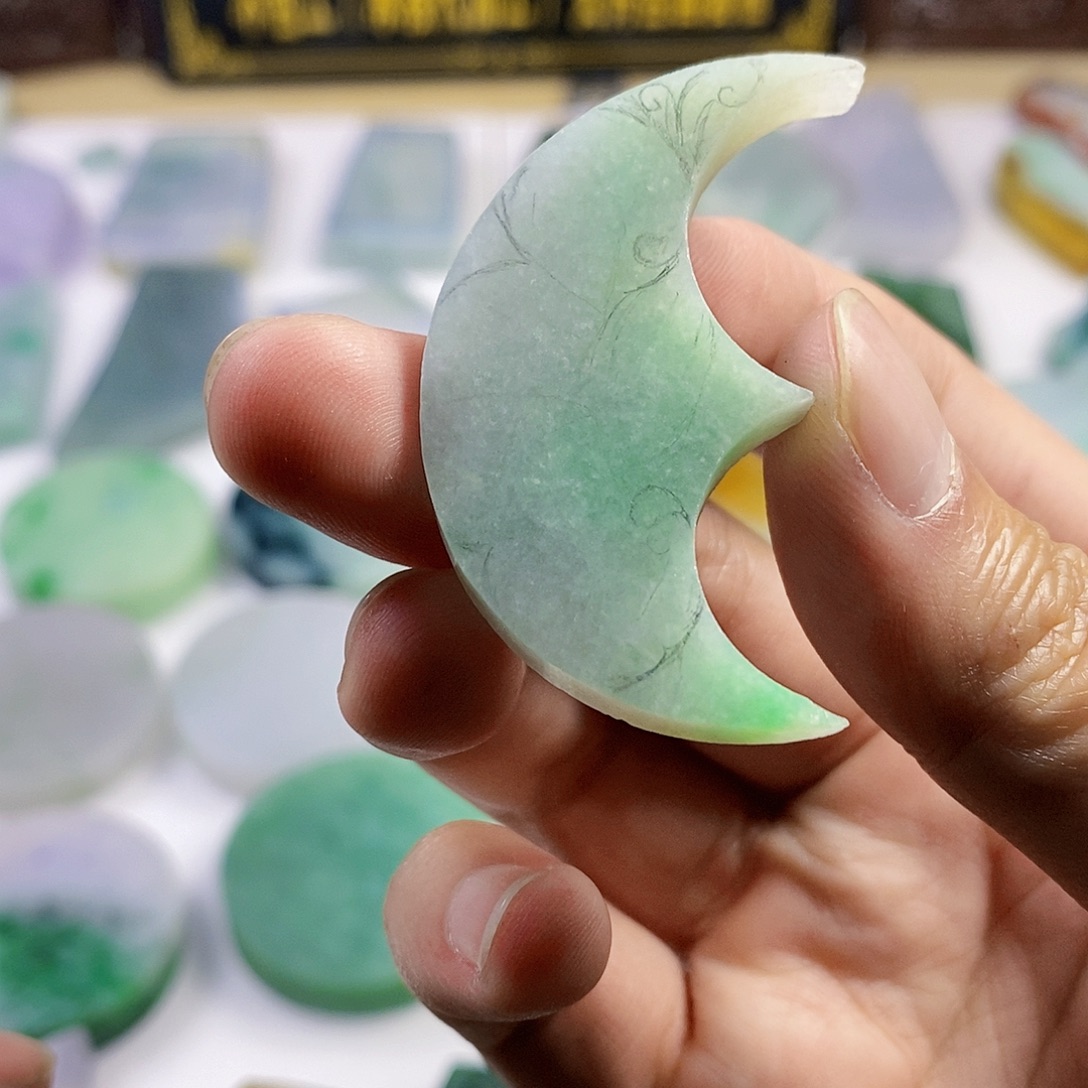 定制翡翠未镶嵌翡翠