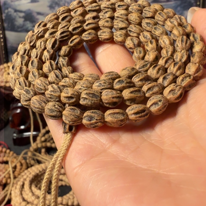 柏香籽/百香籽手串白**歌