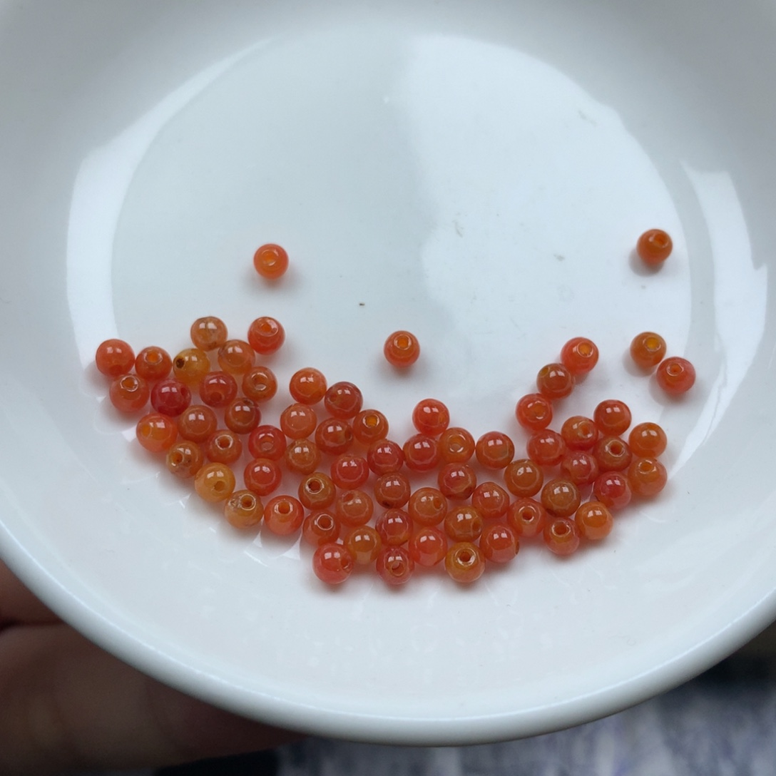 翡翠颈饰未镶嵌珠子卡3➕。60颗。单圈 