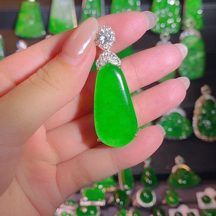 翡翠银S925镶嵌颈饰