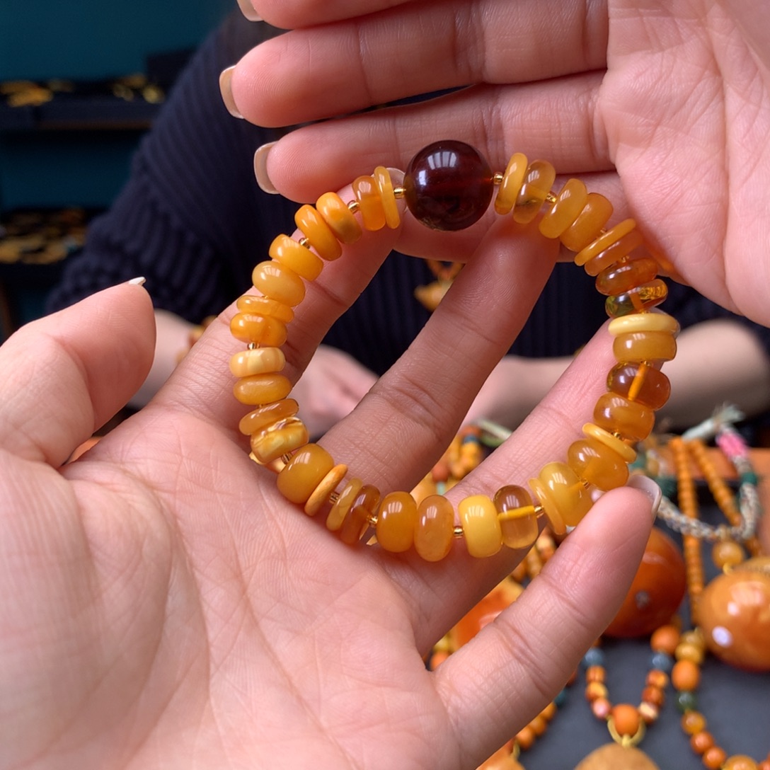 琥珀未镶嵌手串微瑕