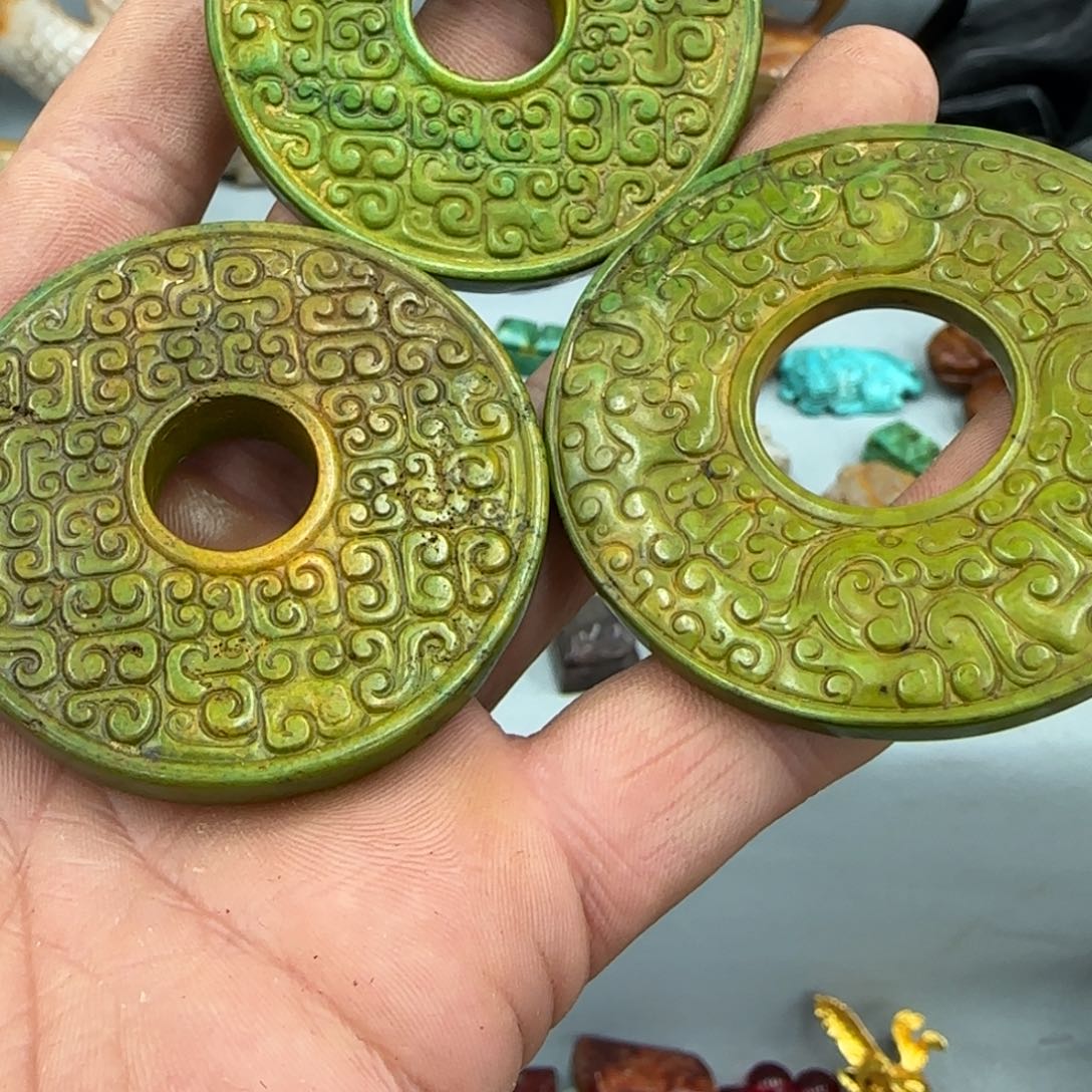 未镶嵌和田玉（糖玉）珠宝奇石漓*草