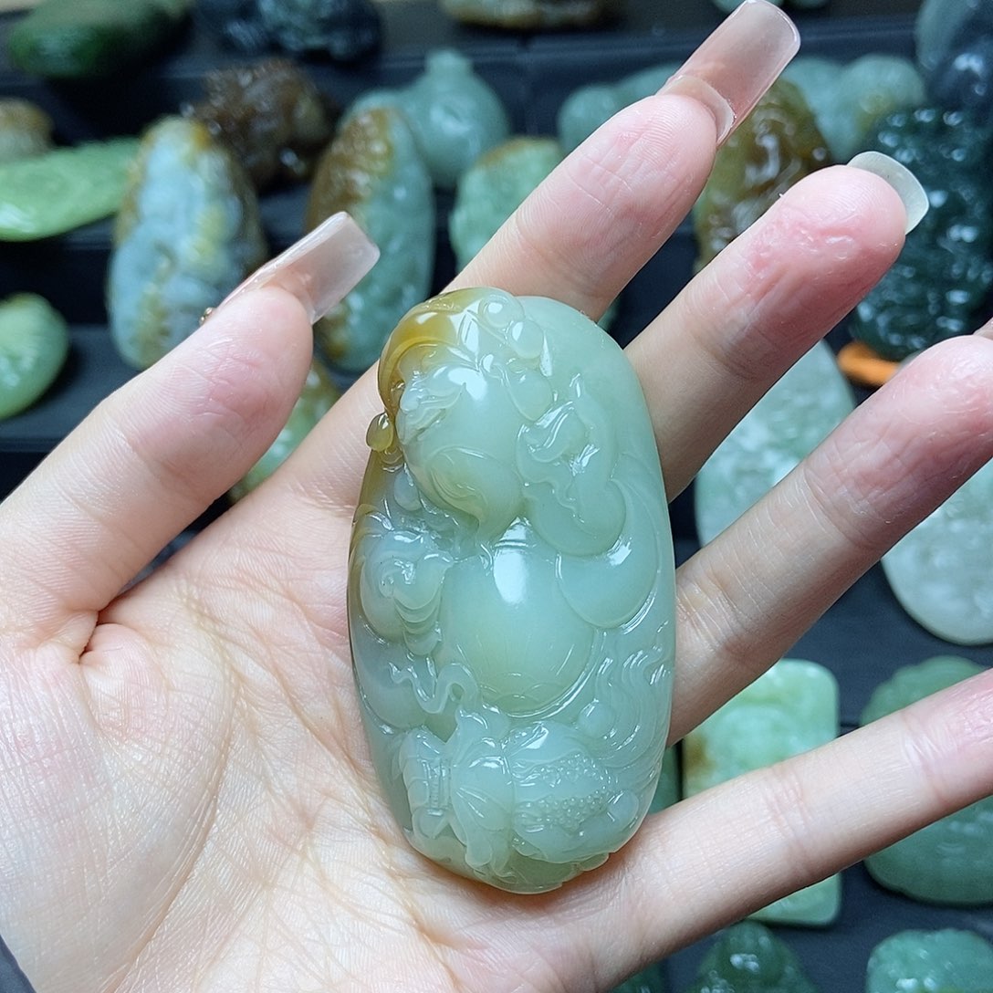 和田玉颈饰未镶嵌