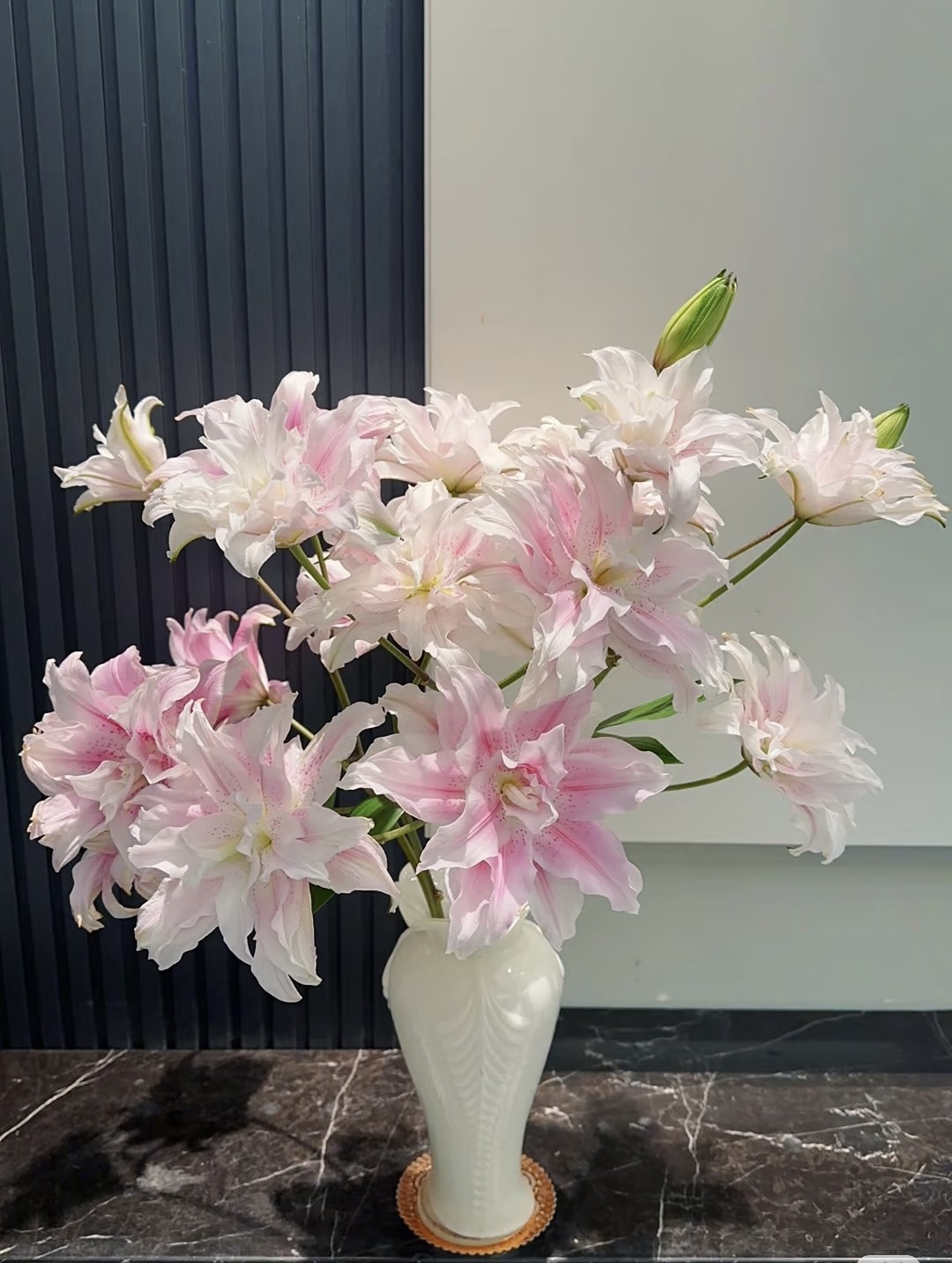 【伊莎贝拉重瓣百合  10头 】任意2单鲜花升级顺丰冷链/德邦空运