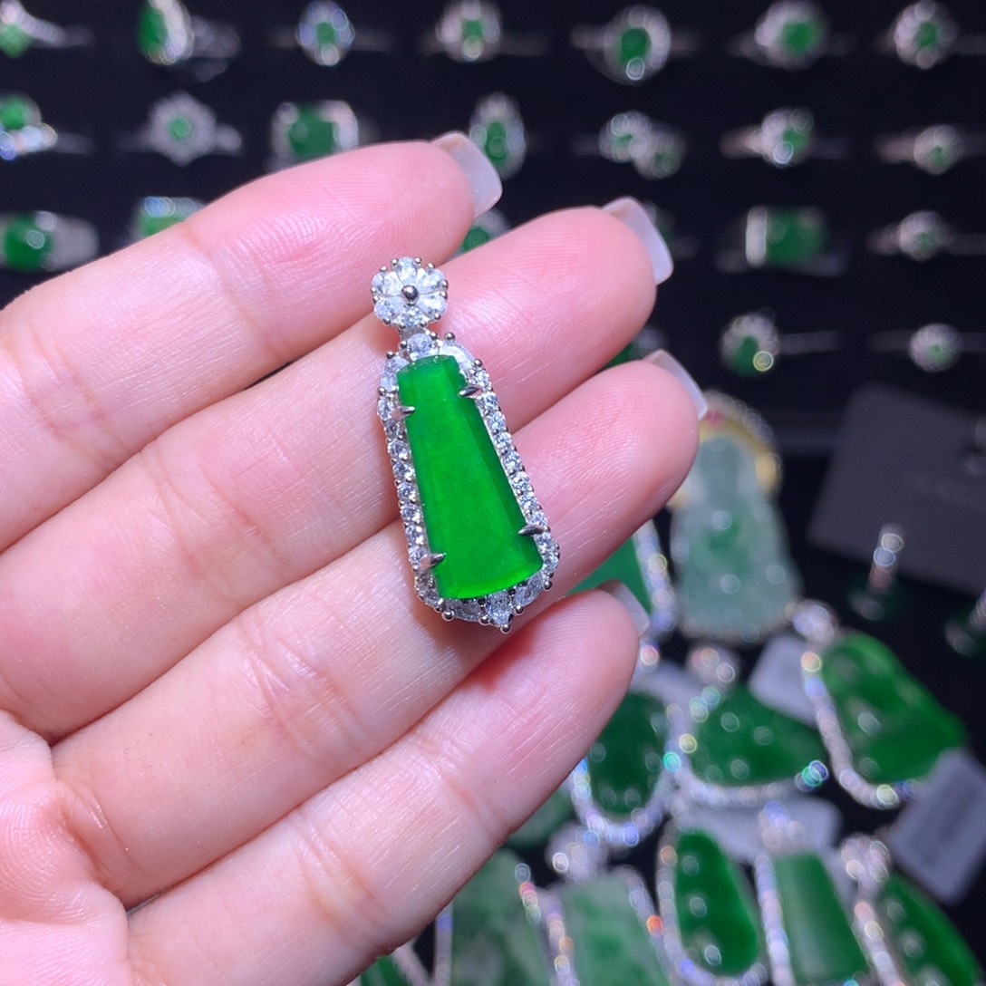 【闪购商品】翡翠银S925镶嵌颈饰天然翡翠