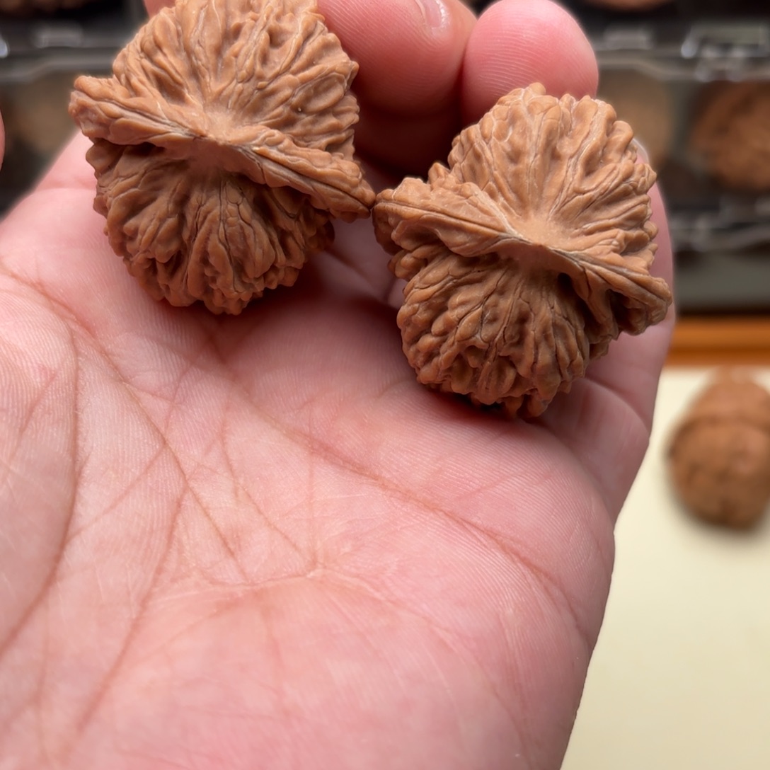 把件文玩核桃四座楼狮子头