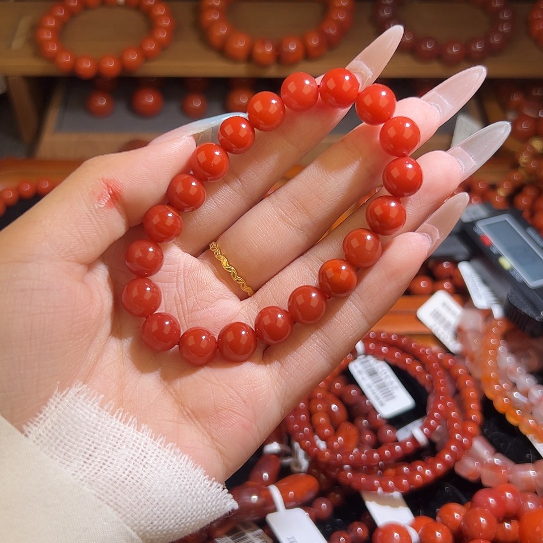 南红玛瑙手串未镶嵌9mm锦红