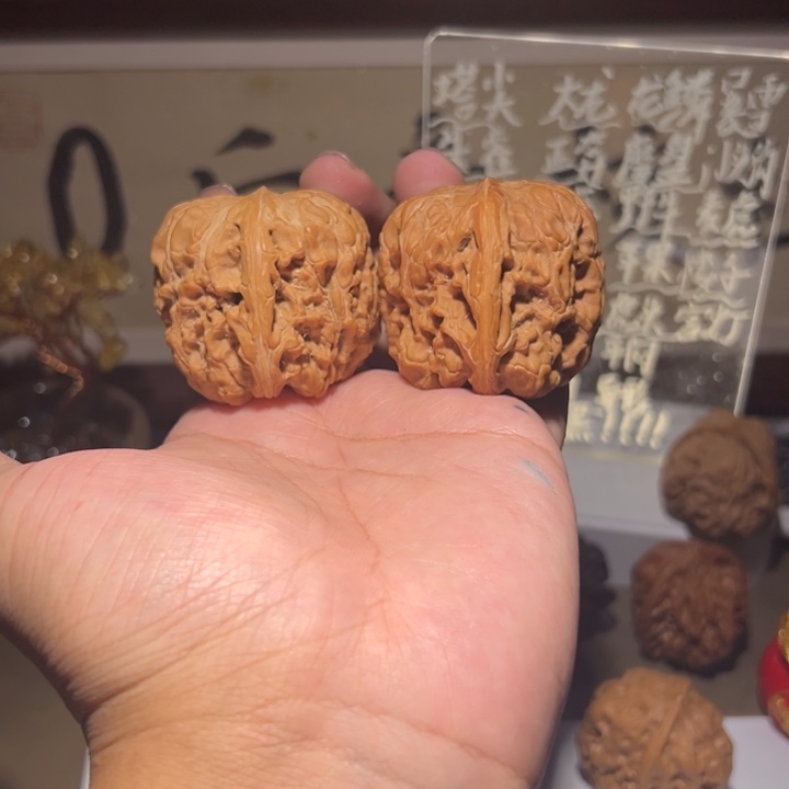 文玩核桃把件44有修门墩