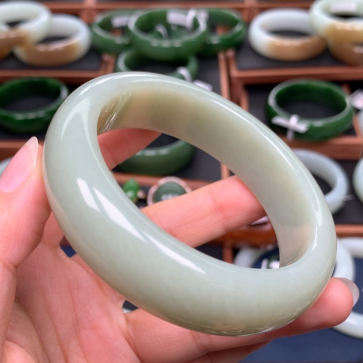 和田玉手镯未镶嵌61