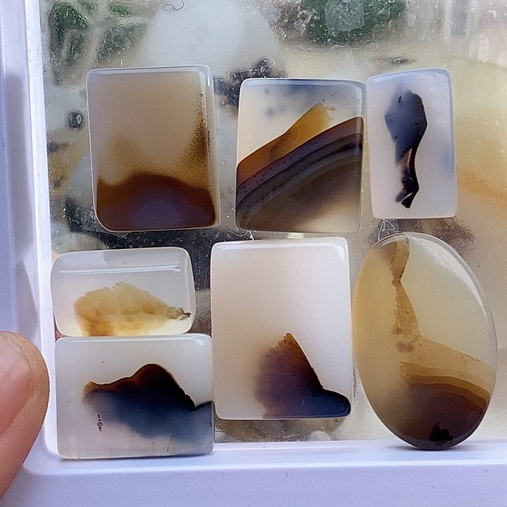 玛瑙/玉髓颈饰未镶嵌