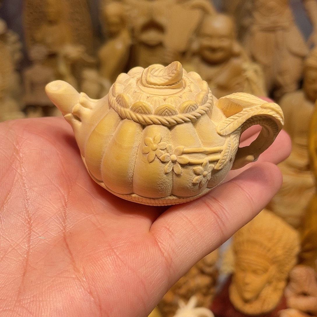 黄杨木小瑕疵丝瓜壶