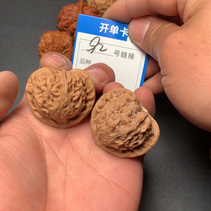 文玩核桃把件39宫灯92