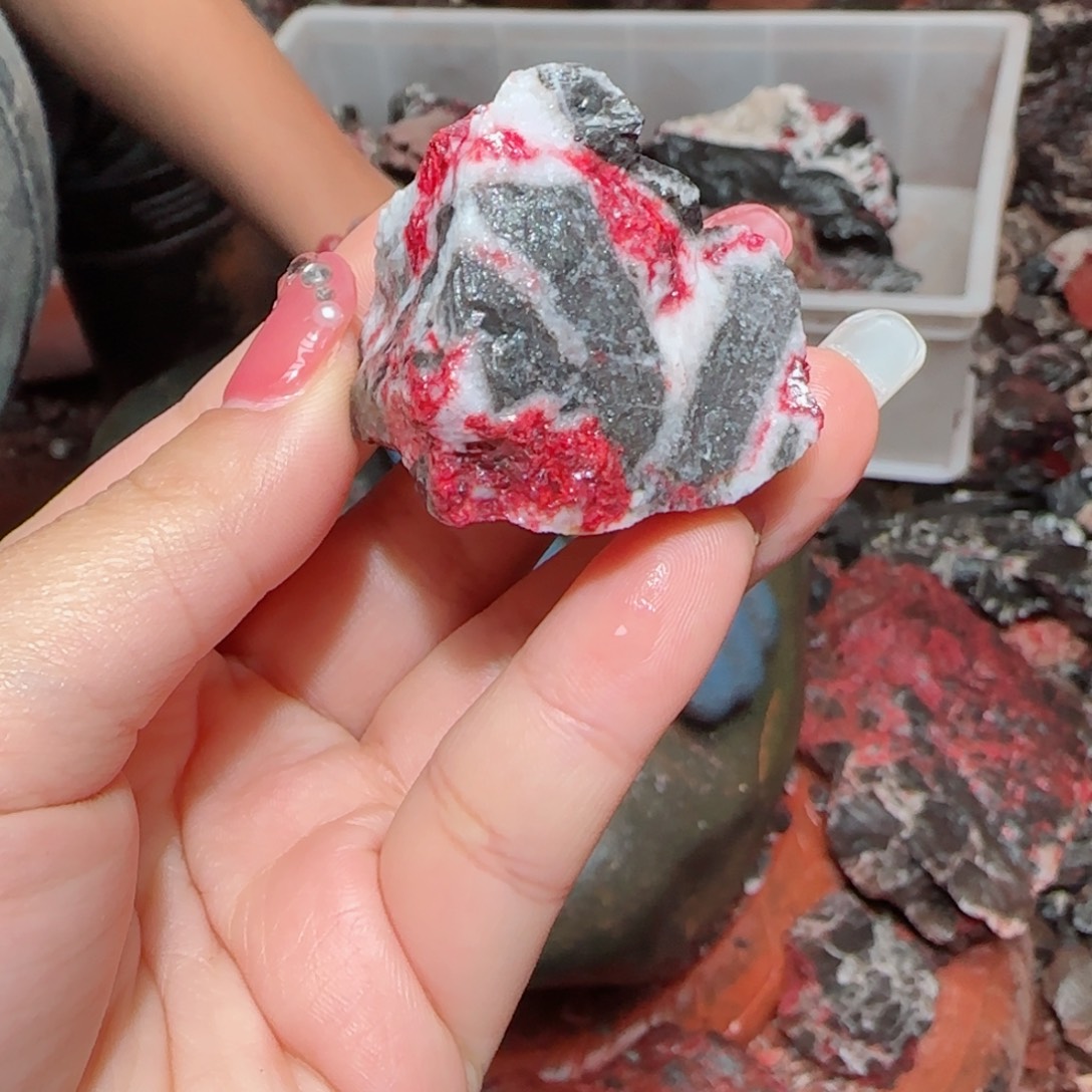 天然辰砂朱砂毛石头1