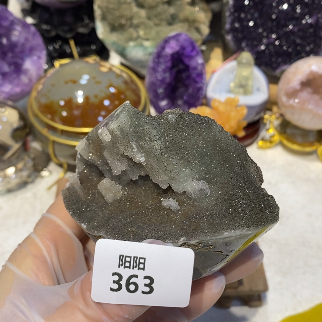 未镶嵌水晶大型摆件（非配饰）