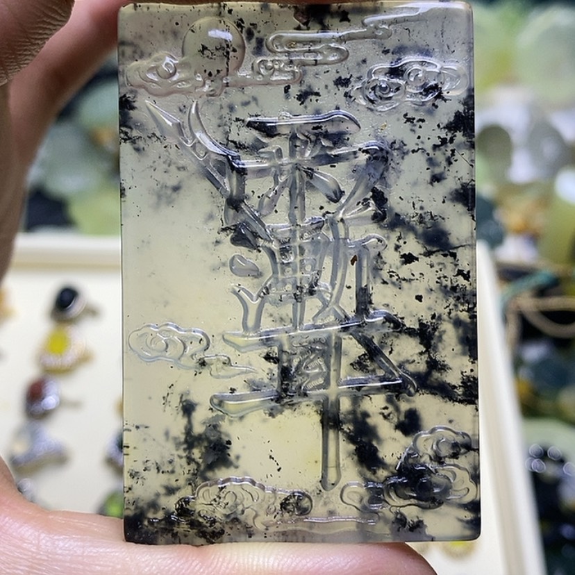 【闪购商品】蛇纹石玉颈饰未镶嵌