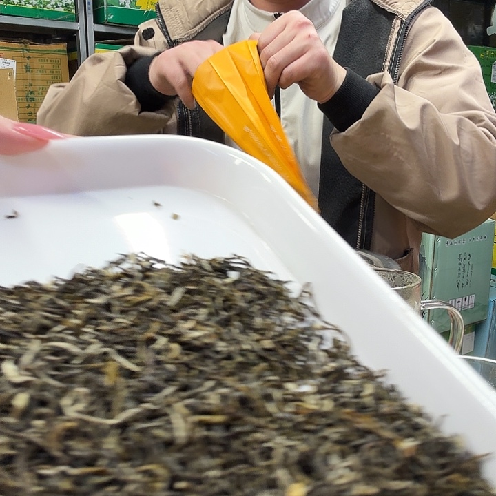 琉璃手工艺品茉莉龙毫