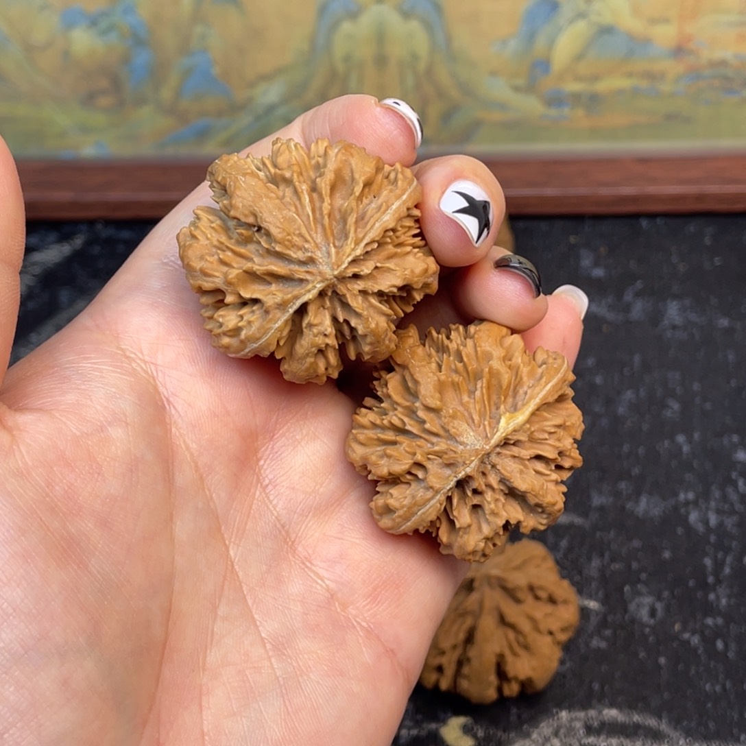 文玩核桃把件66666