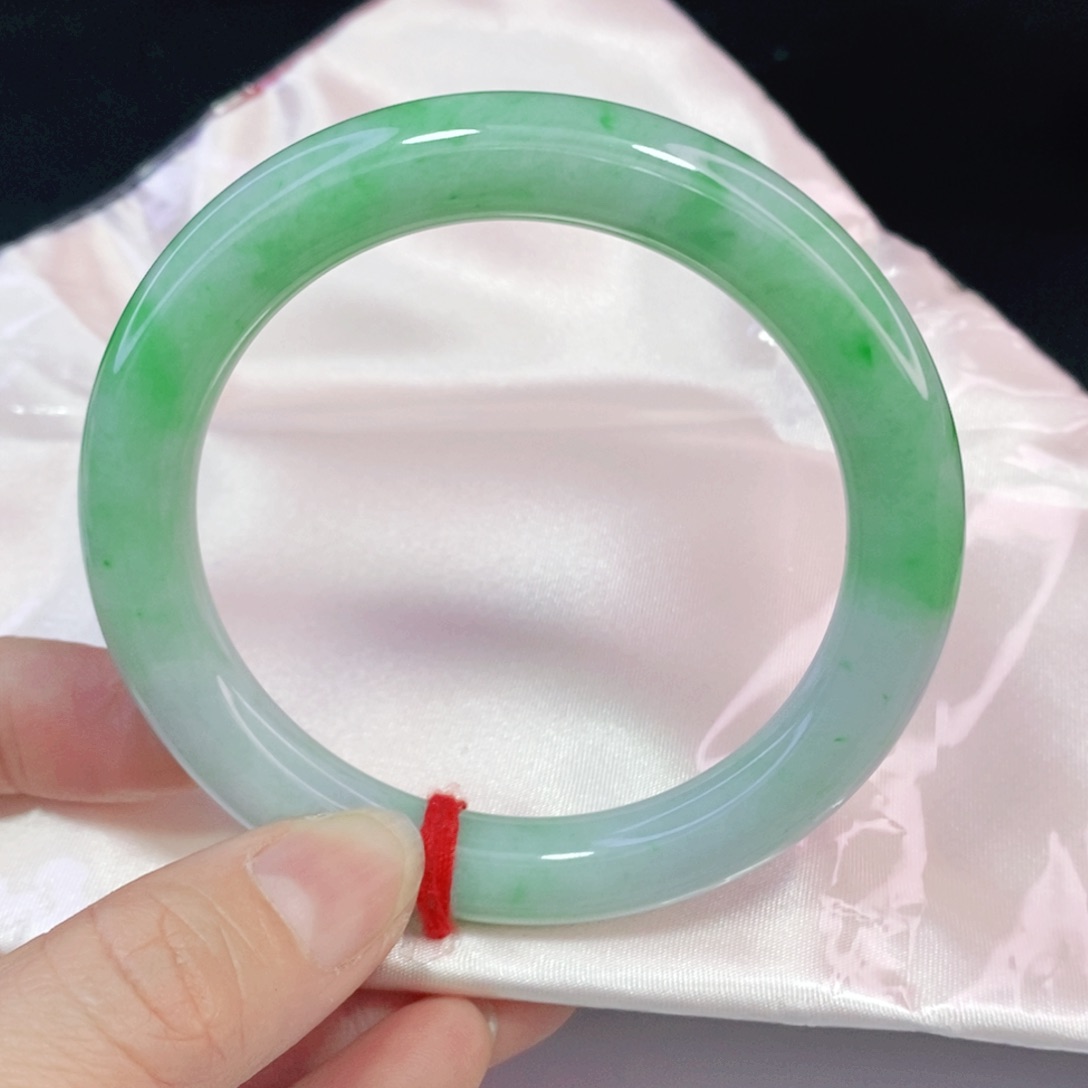 未镶嵌手镯翡翠56.5圆镯