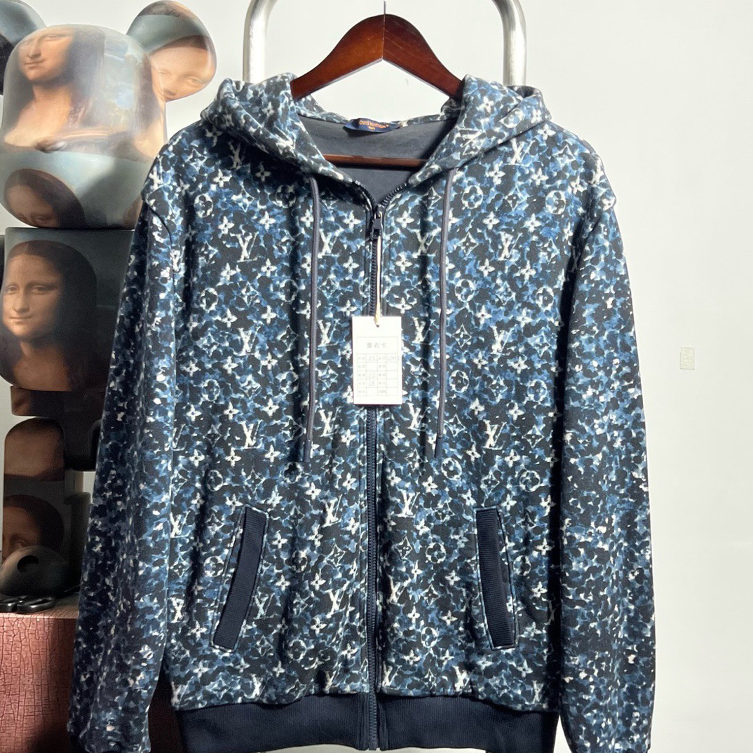 99新 LouisVuitton/路易威登 渲染满印外套 U1013尺码L 胸围56