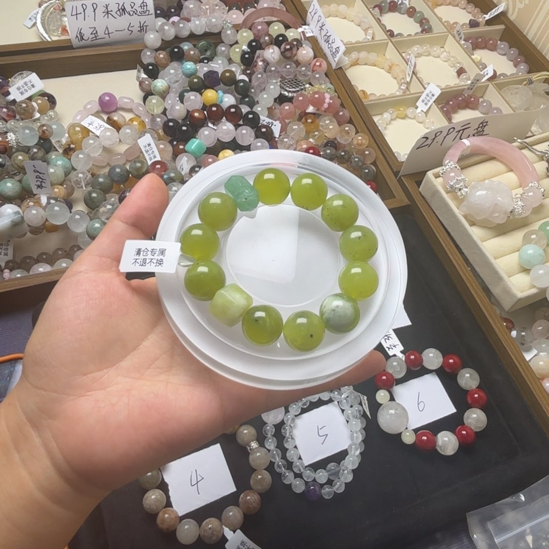 昕***昕水晶未镶嵌手链650号