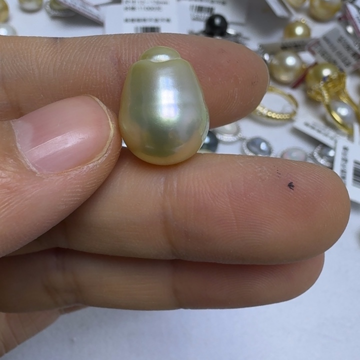 红***肉颈饰未镶嵌海水珍珠