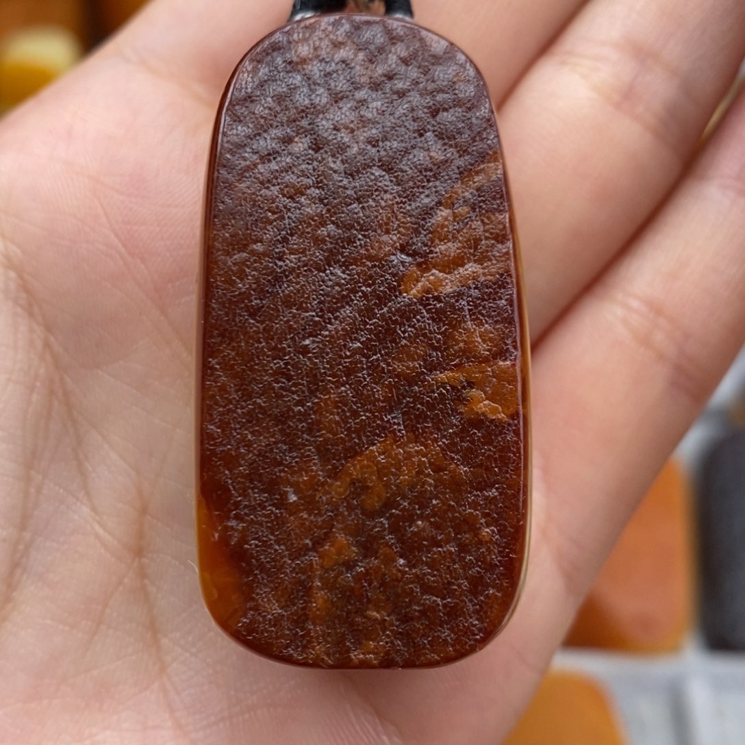 琥珀吊坠(赠链)未镶嵌