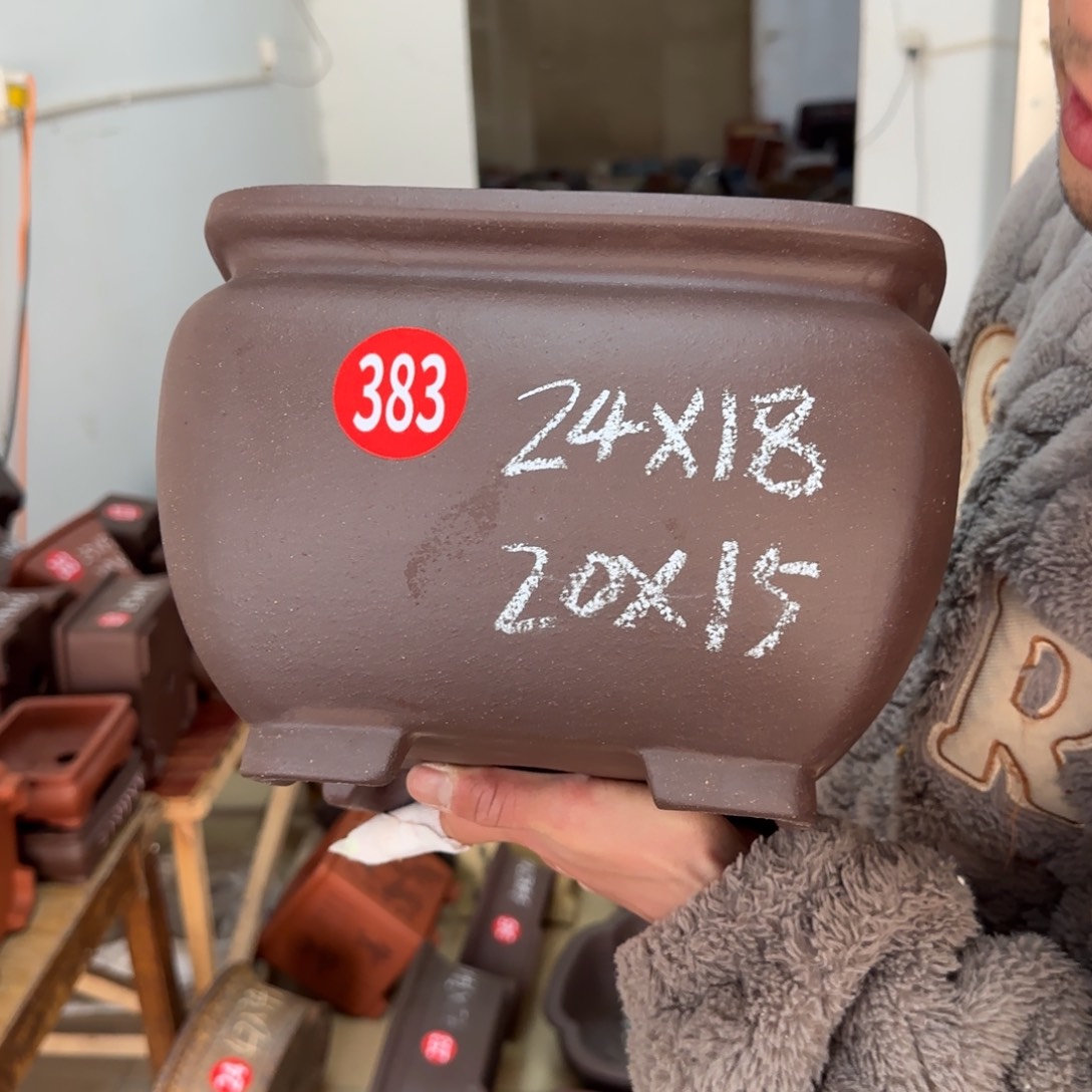 紫砂花盆呜呜呜呜