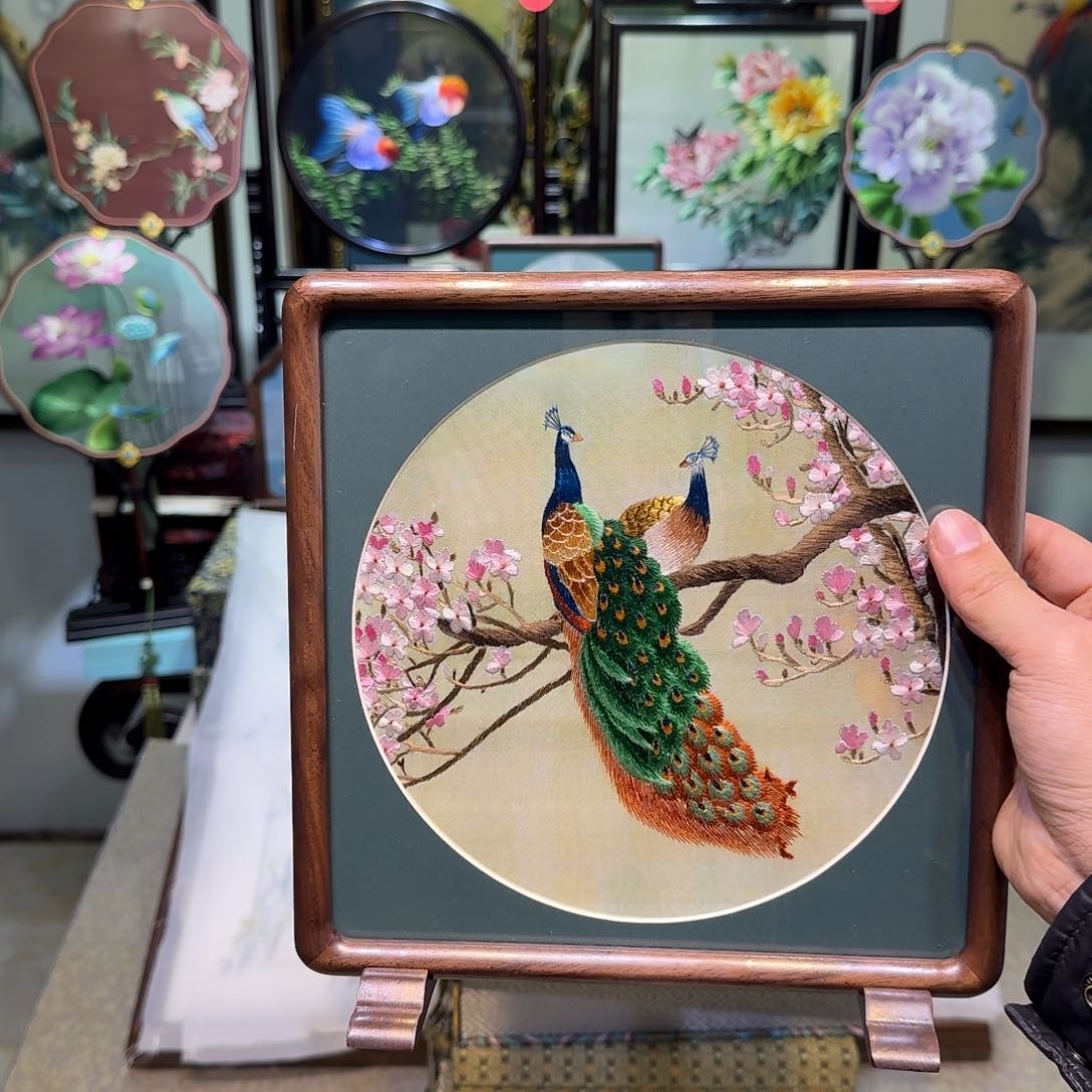 刺绣刺绣工艺精湛