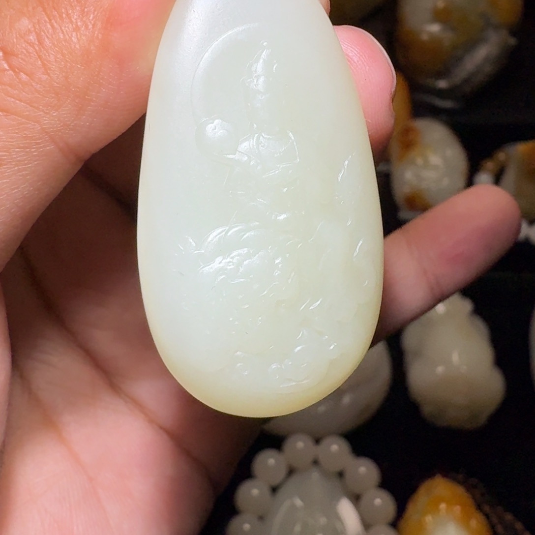 和田玉颈饰未镶嵌