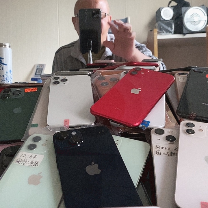 未拆封11/128双卡双待全网通新电池