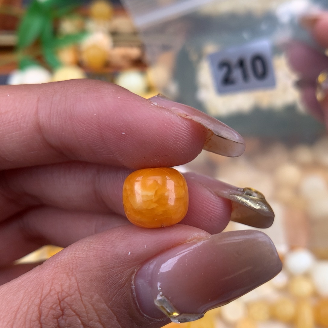 琥珀珠宝奇石未镶嵌 10.2
