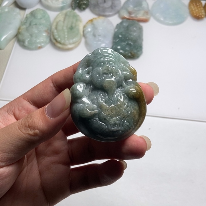 翡翠未镶嵌颈饰财爷19