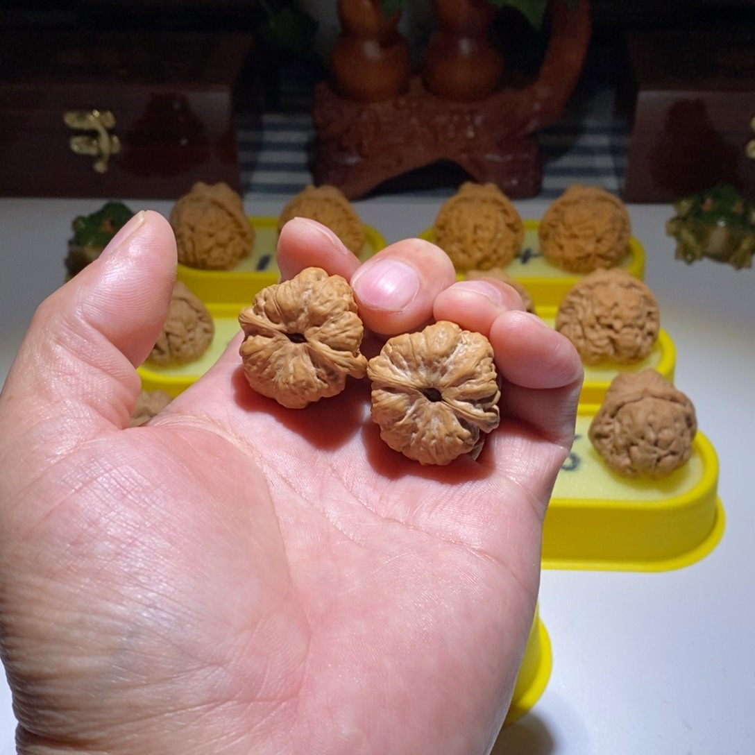 文玩核桃吊坠@*平昌平蛙直播中欢迎选购