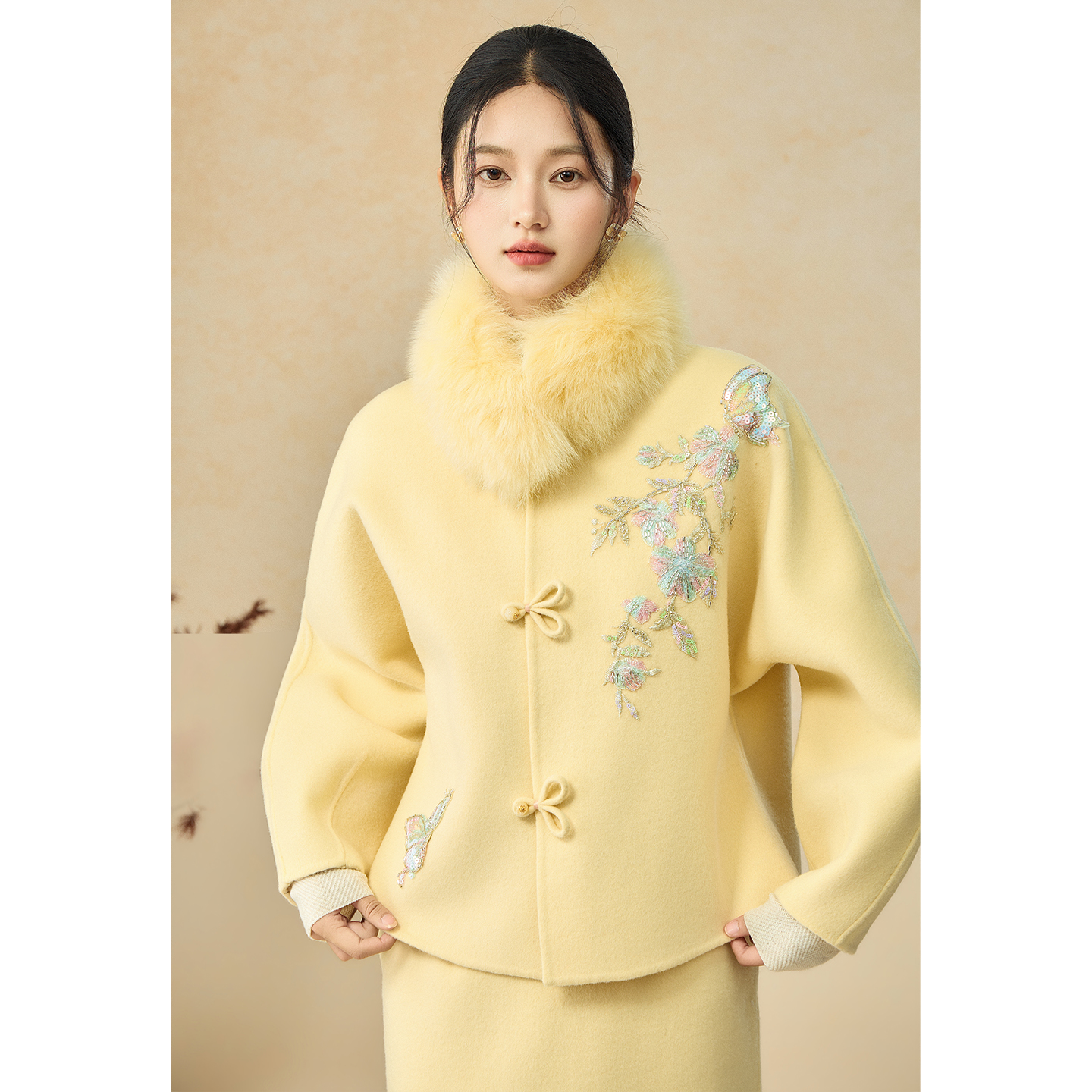 拾白梨花诗 新中式小香风狐狸毛轻奢气质女两件套羊毛套裙SU9342