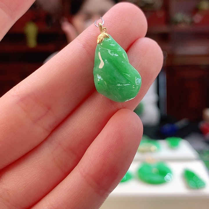 翡翠18K金镶嵌颈饰天然翡翠a货敏