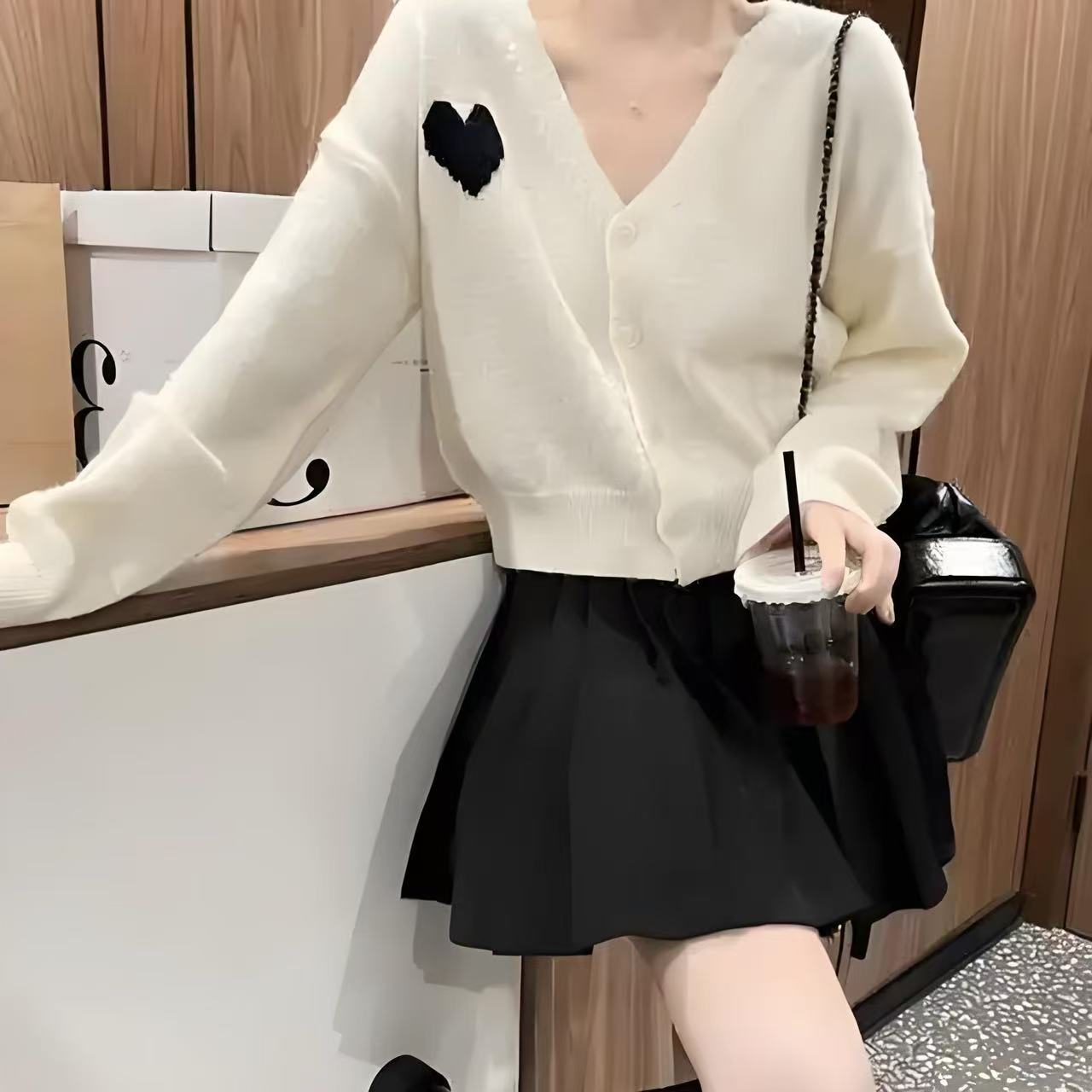 轻奢撤柜秋冬时尚女装