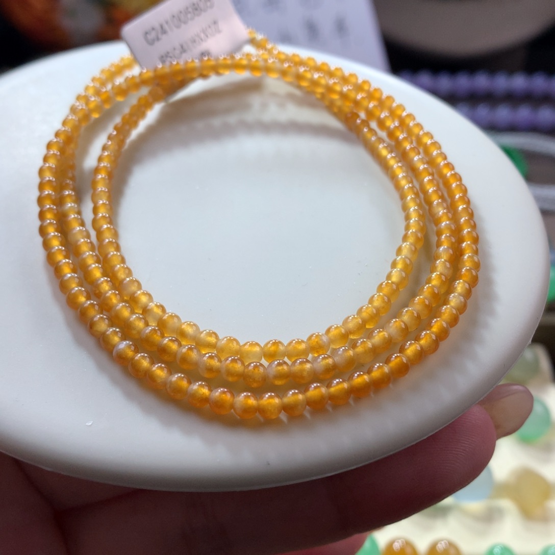 翡翠颈饰未镶嵌翡翠冰黄翡卡3.3+