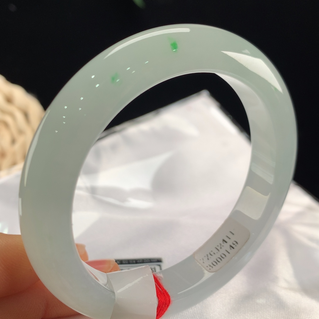 翡翠手镯未镶嵌111-0149