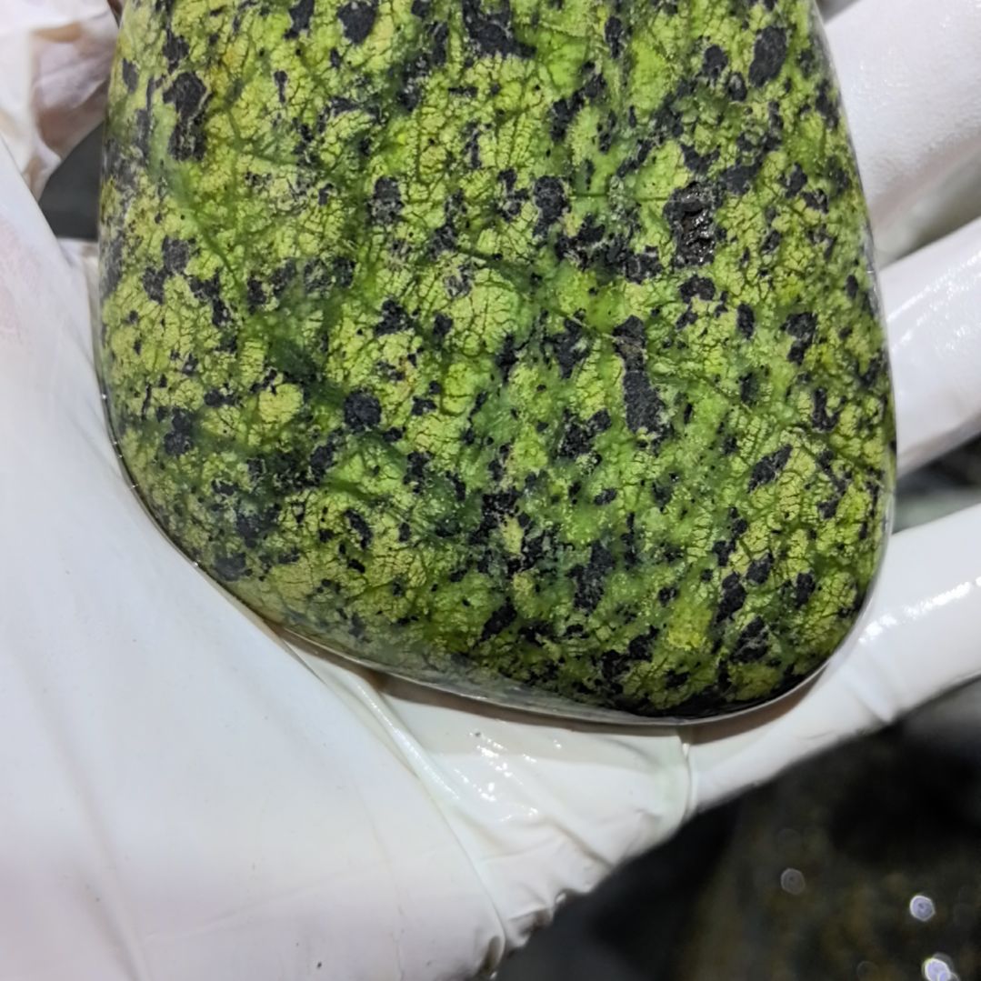 （***）藏玉药王石原石一个