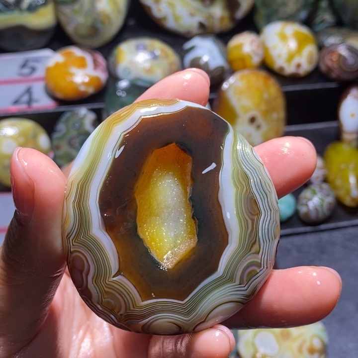 玛瑙/玉髓未镶嵌珠宝半成品38