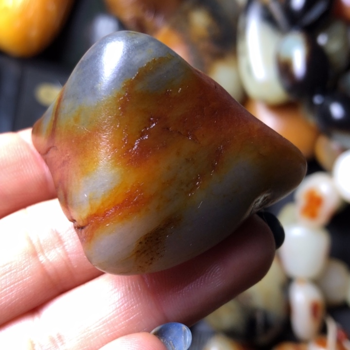 和田玉未镶嵌珠宝奇石