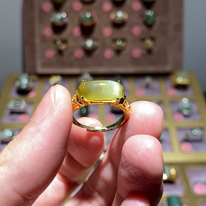 和田玉（碧玉）戒指未镶嵌