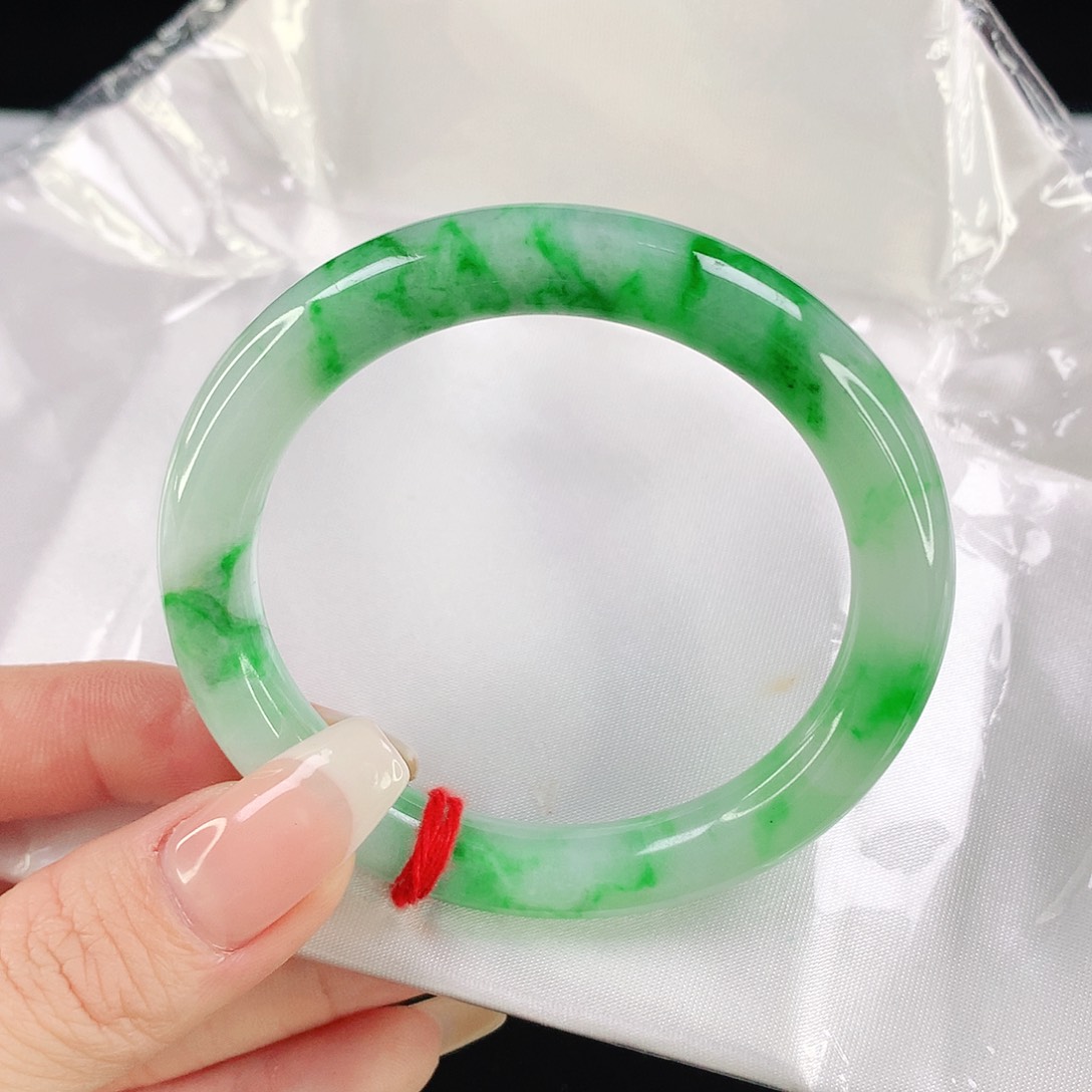 翡翠手镯未镶嵌1112翡翠