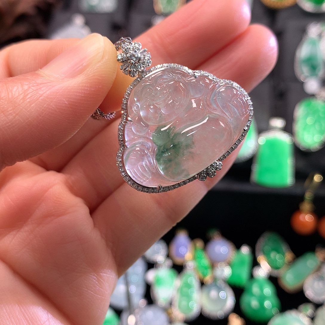 翡翠颈饰18K金镶嵌冰佛