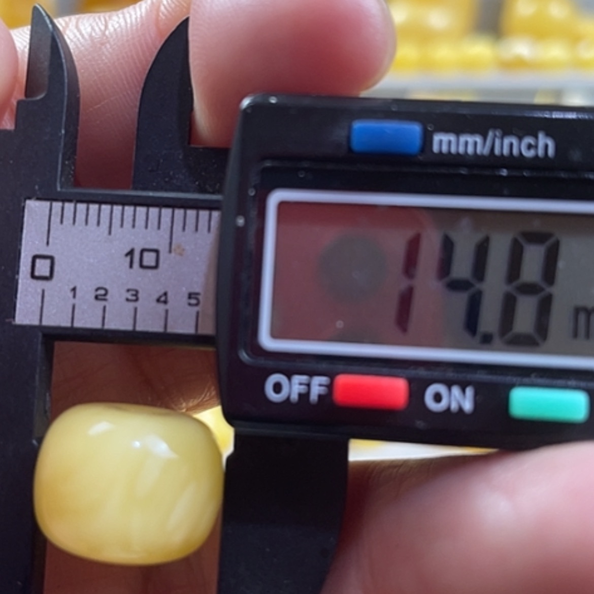 【闪购商品】琥珀裸石未镶嵌老型12车