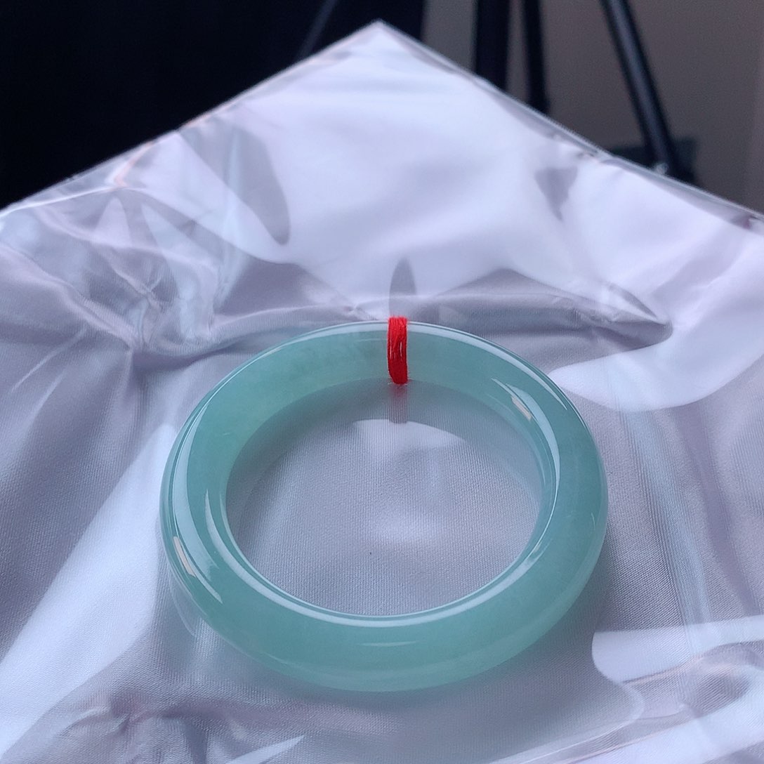 【闪购商品】未镶嵌手镯翡翠53+