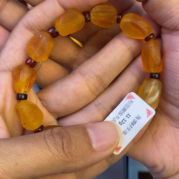 琥珀珠宝奇石未镶嵌