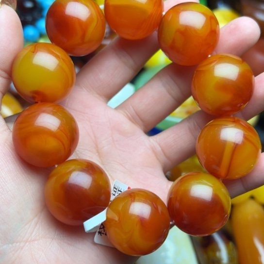 琥珀手串未镶嵌蜜蜡