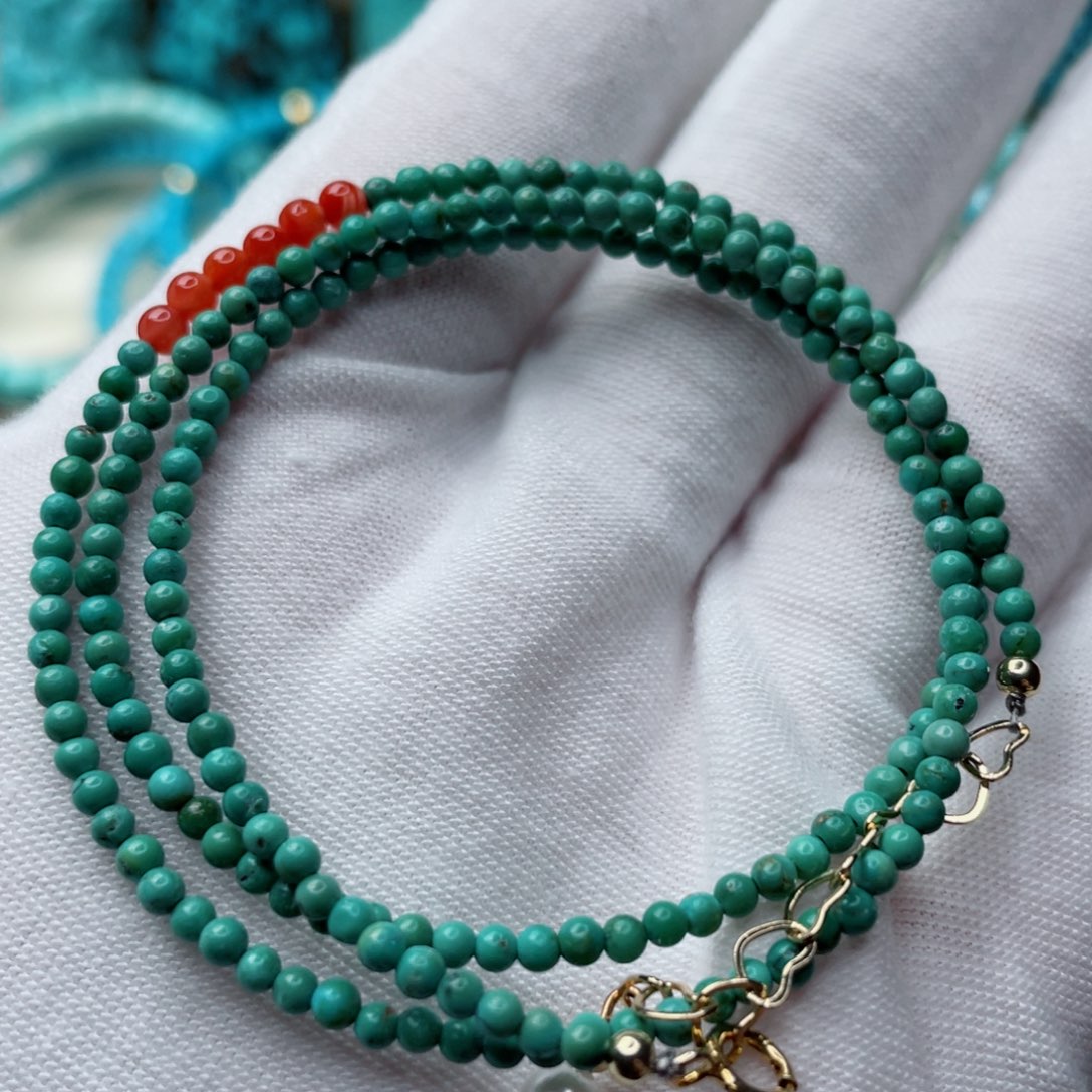 绿松石未镶嵌颈饰